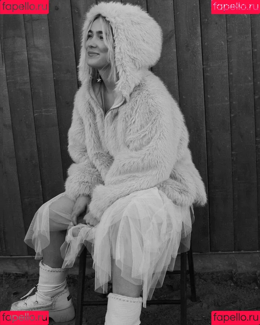 Haley Lu Richardson Onlyfans Photo Gallery 