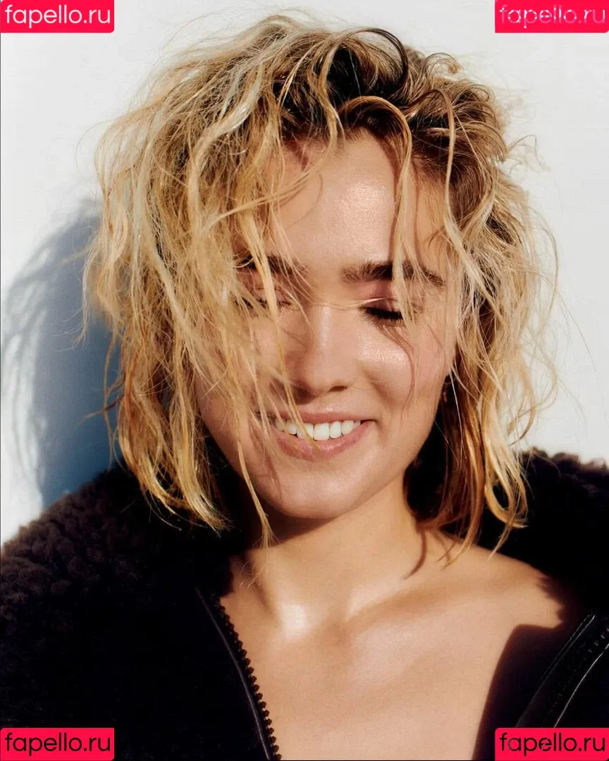 Haley Lu Richardson Onlyfans Photo Gallery 