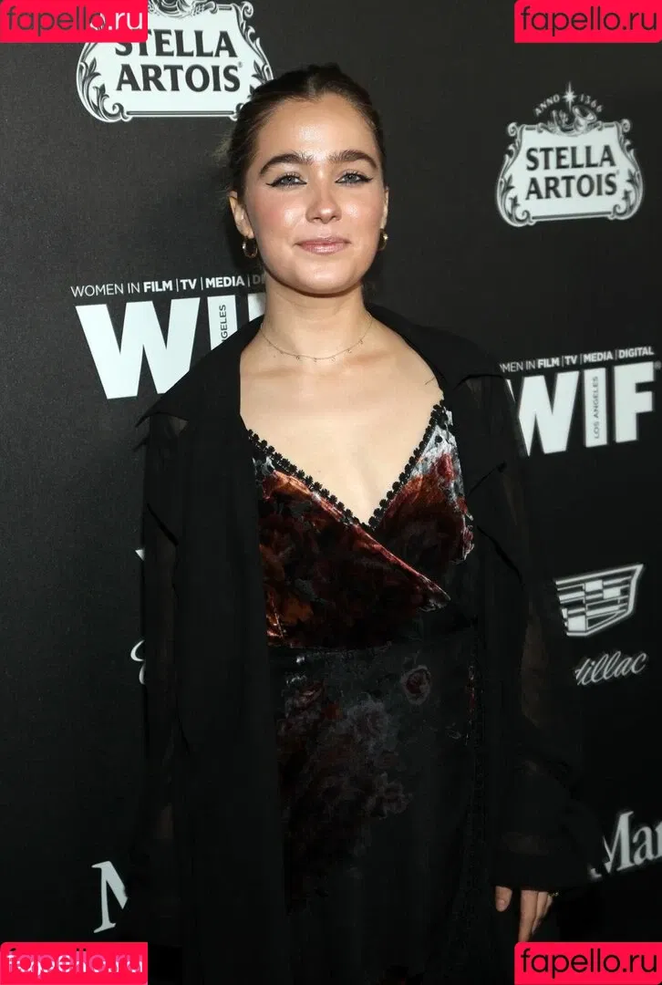 Haley Lu Richardson Onlyfans Photo Gallery 