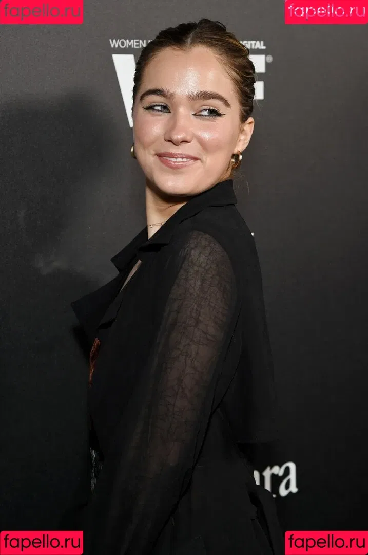 Haley Lu Richardson Onlyfans Photo Gallery 