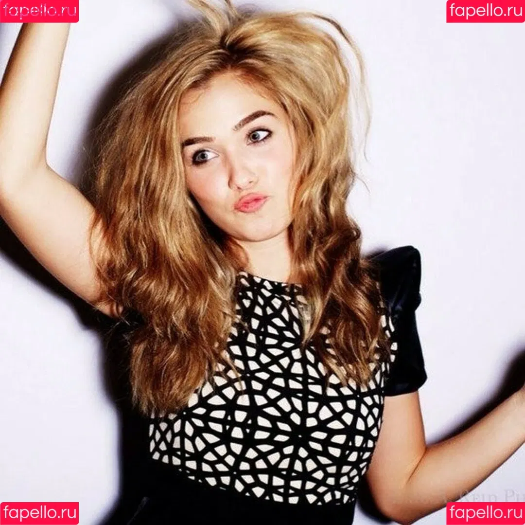 Haley Lu Richardson Onlyfans Photo Gallery 