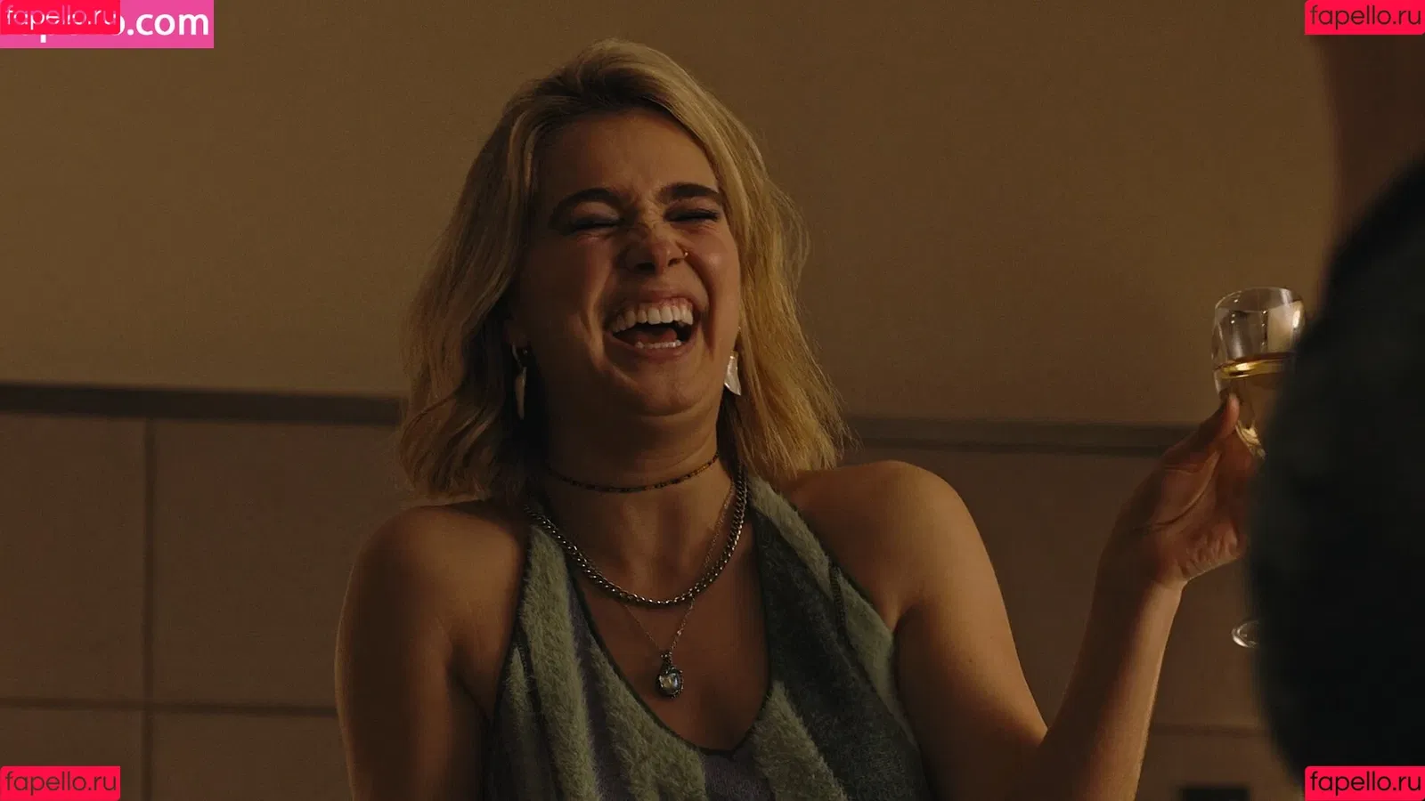 Haley Lu Richardson Onlyfans Photo Gallery 