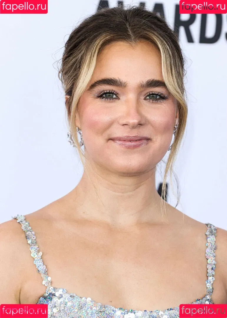 Haley Lu Richardson Onlyfans Photo Gallery 