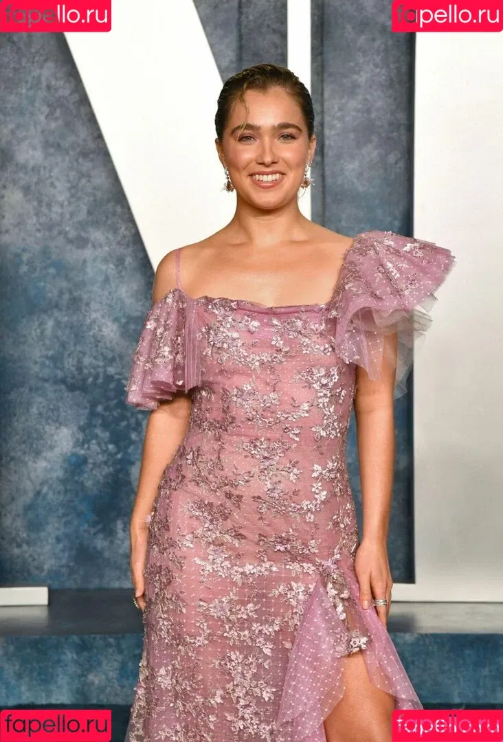 Haley Lu Richardson Onlyfans Photo Gallery 