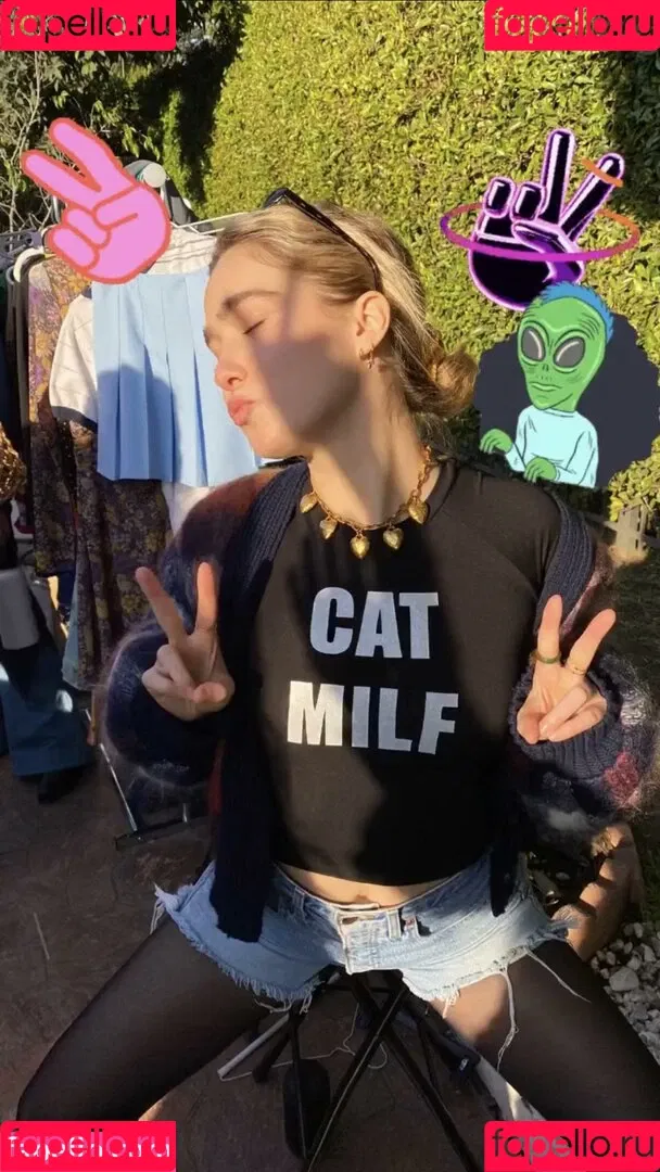 Haley Lu Richardson Onlyfans Photo Gallery 