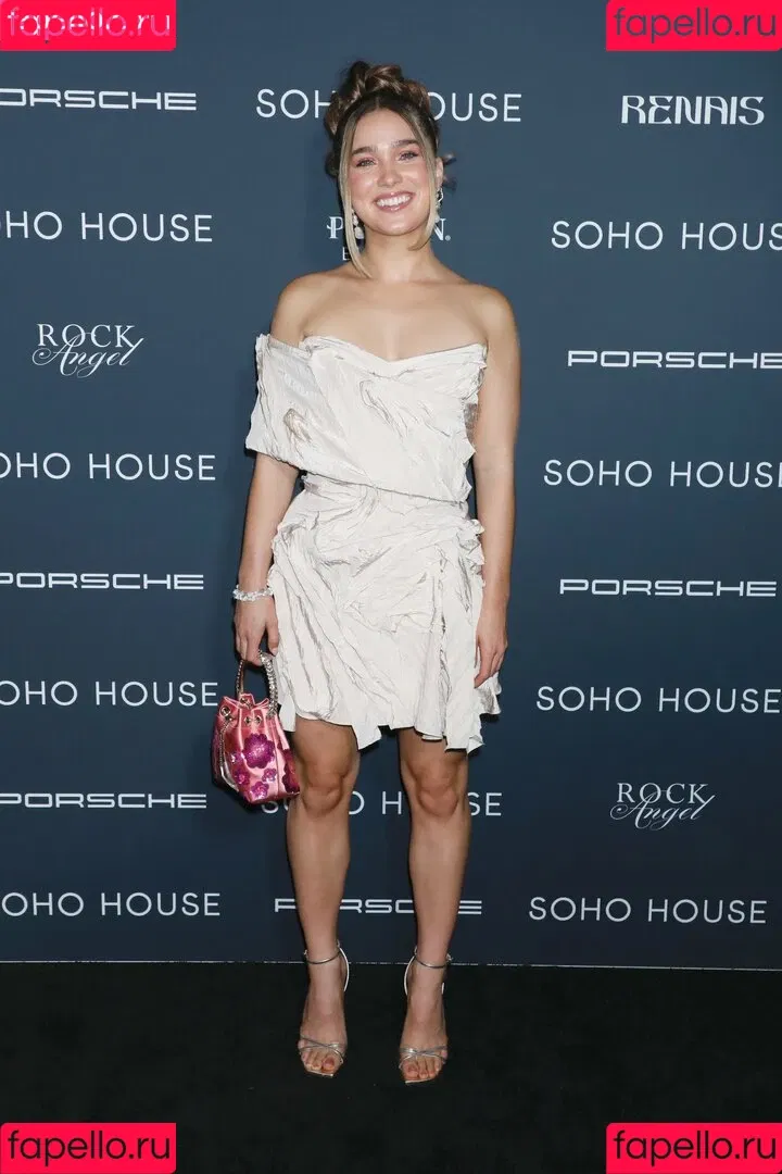 Haley Lu Richardson Onlyfans Photo Gallery 