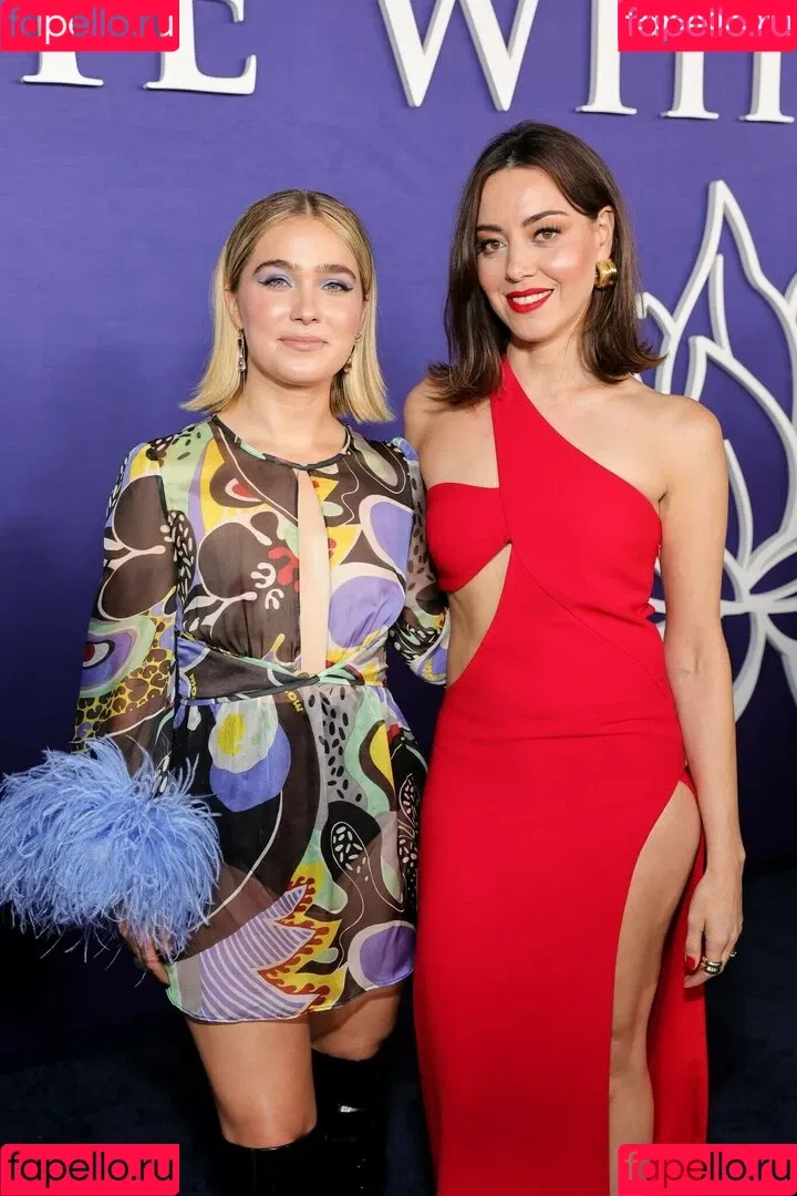 Haley Lu Richardson Onlyfans Photo Gallery 