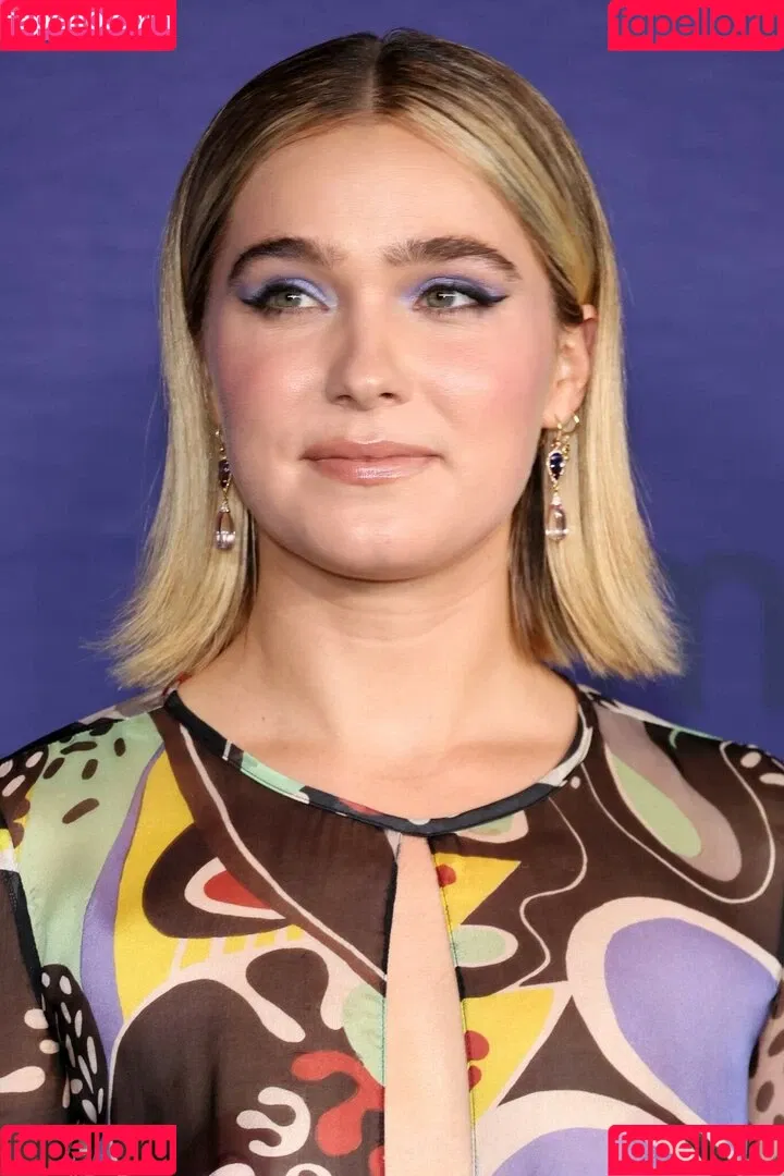 Haley Lu Richardson Onlyfans Photo Gallery 