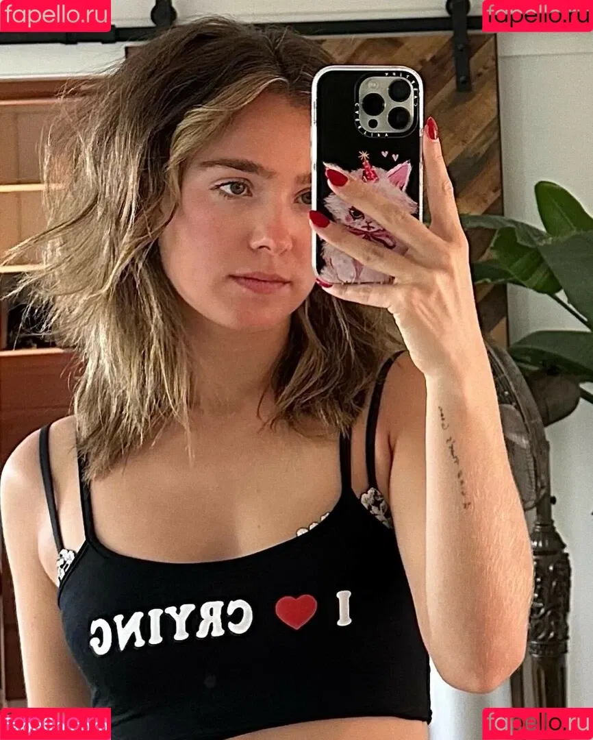 Haley Lu Richardson Onlyfans Photo Gallery 