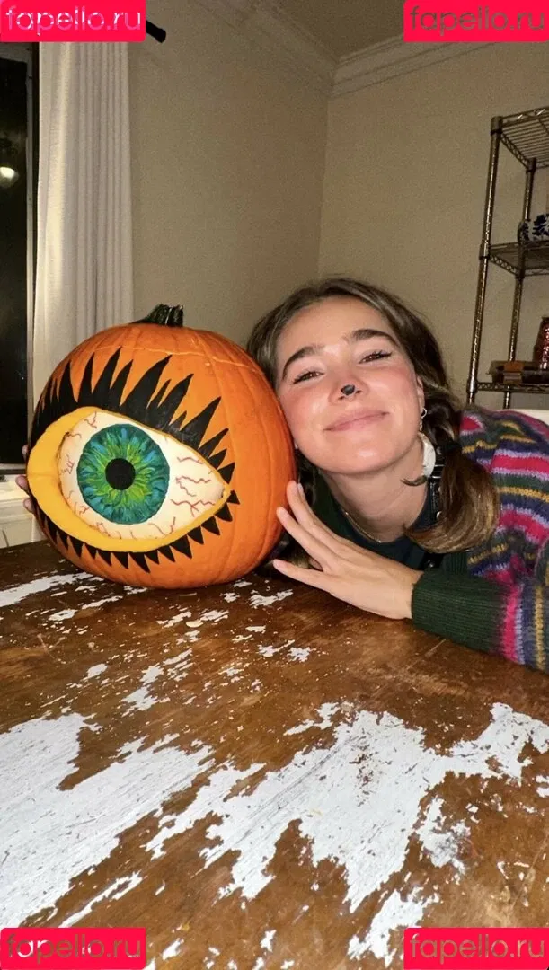 Haley Lu Richardson Onlyfans Photo Gallery 