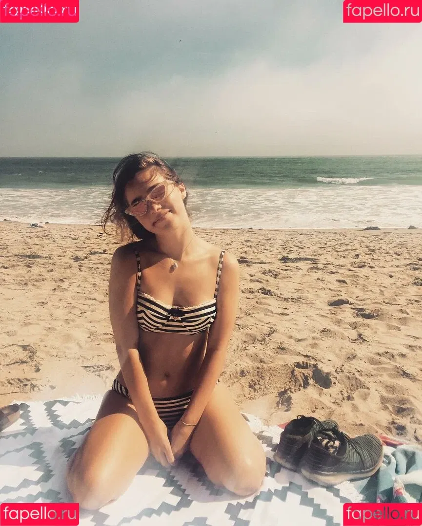Haley Lu Richardson Onlyfans Photo Gallery 