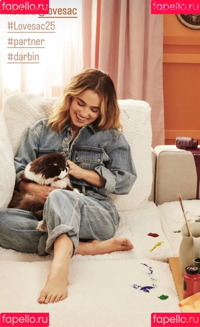 Haley Lu Richardson Onlyfans Photo Gallery 