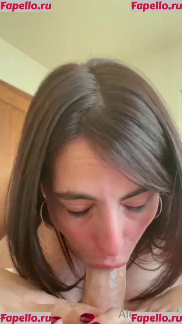 Alexa Pearl Onlyfans Photo Gallery 