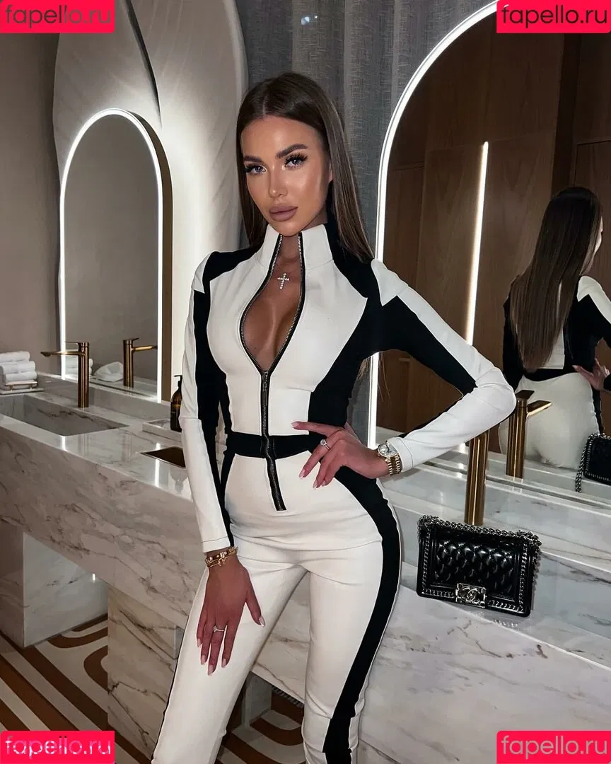 Nazarova Arina Onlyfans Photo Gallery 