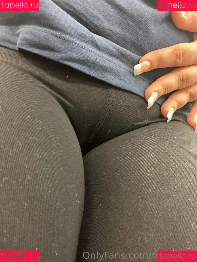 Creamonitfancy Onlyfans Photo Gallery 
