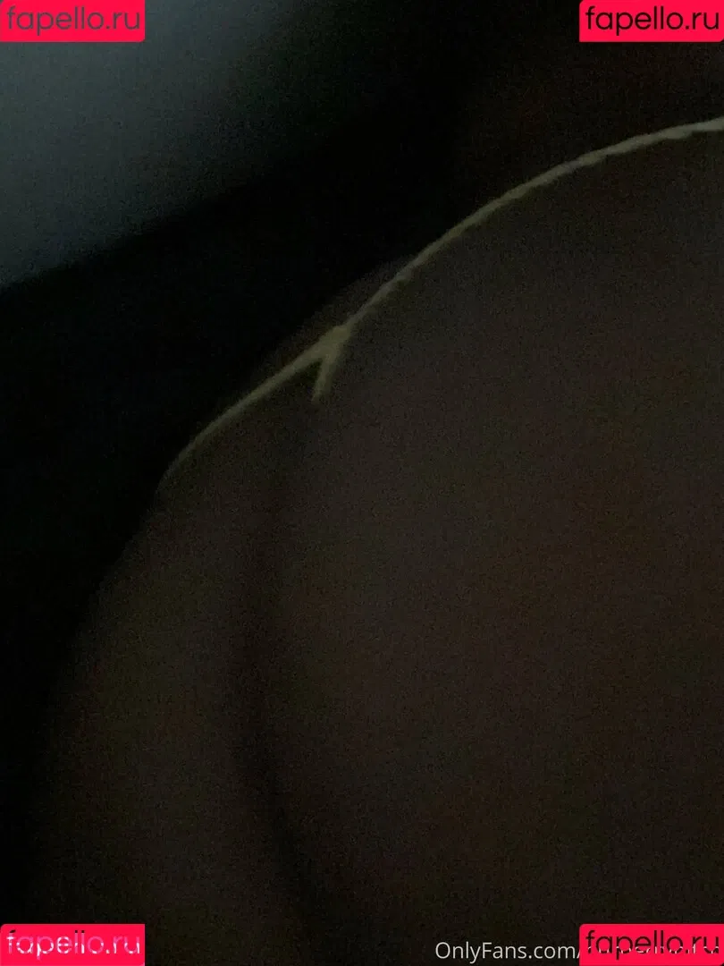burberrybitch Onlyfans Photo Gallery 