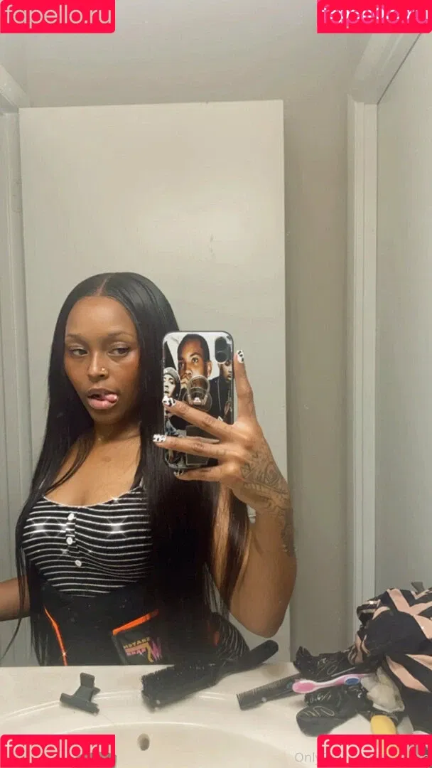nsaneee Onlyfans Photo Gallery 
