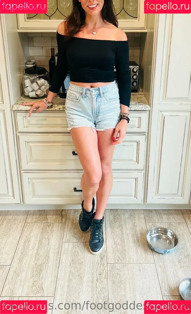 footgoddessmacie Onlyfans Photo Gallery 