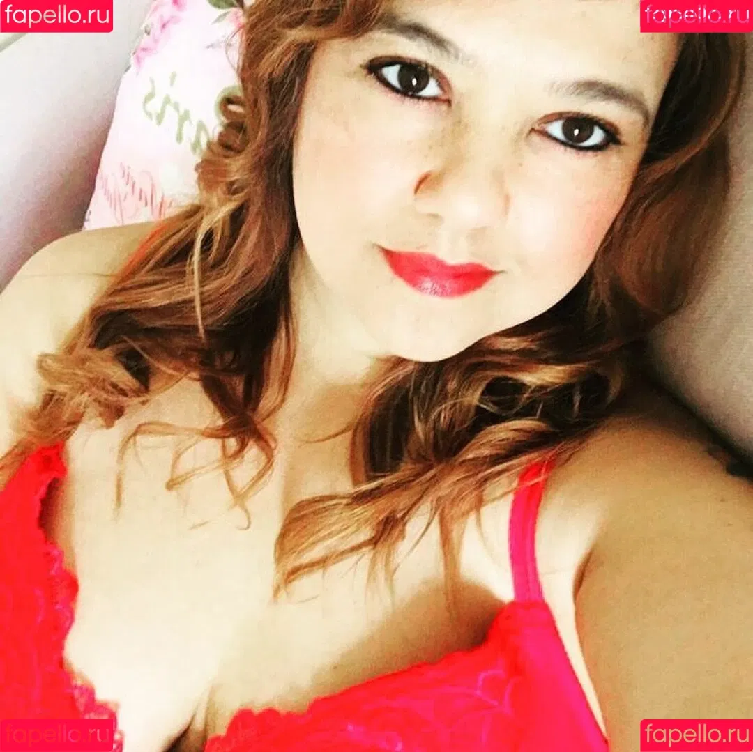 Yasmin Onlyfans Photo Gallery 