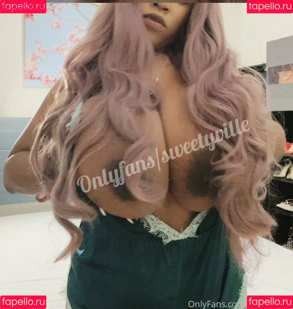 Theonlysweetyville Onlyfans Photo Gallery 