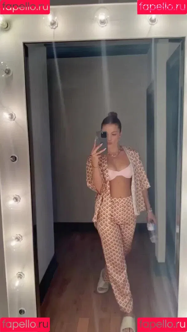 Olivia Holt Onlyfans Photo Gallery 