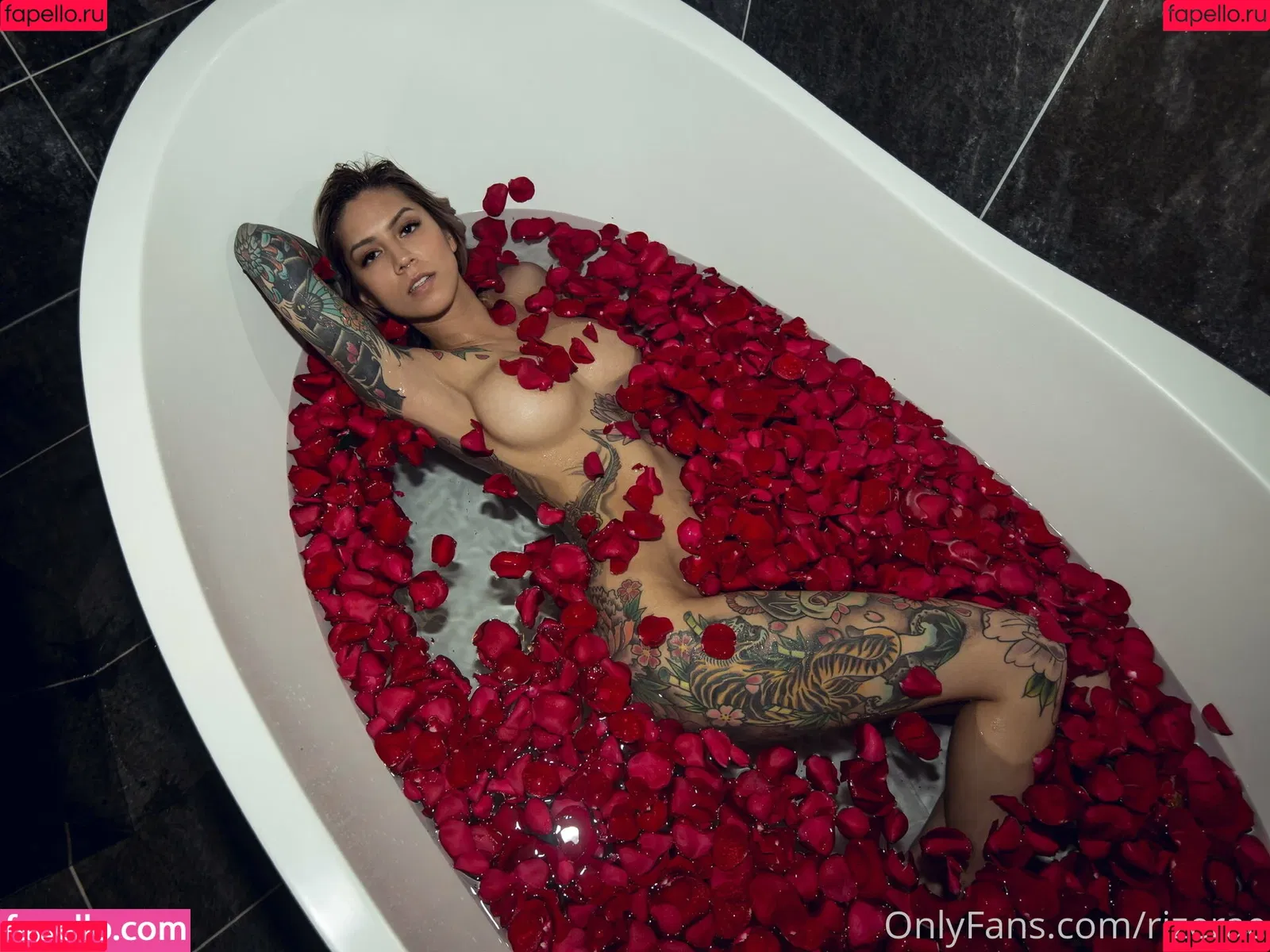 rizerae Onlyfans Photo Gallery 