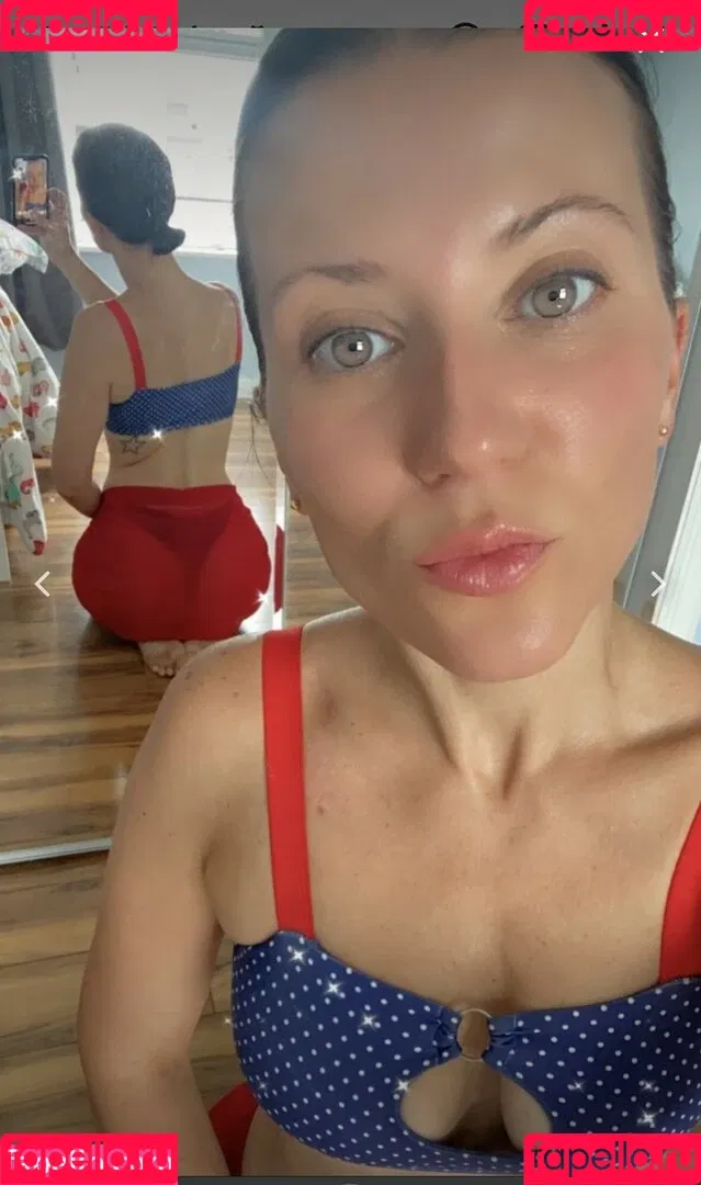 Elle Baker Onlyfans Photo Gallery 