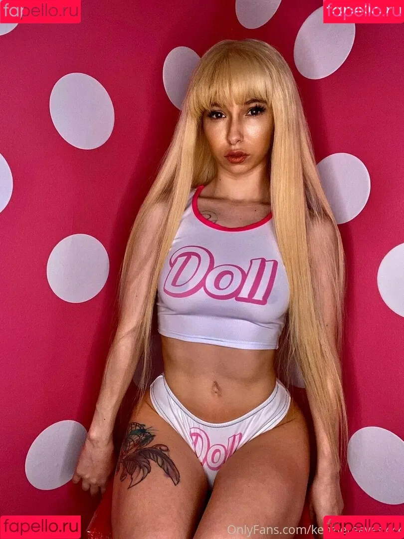 Kenzie Reeves Onlyfans Photo Gallery 
