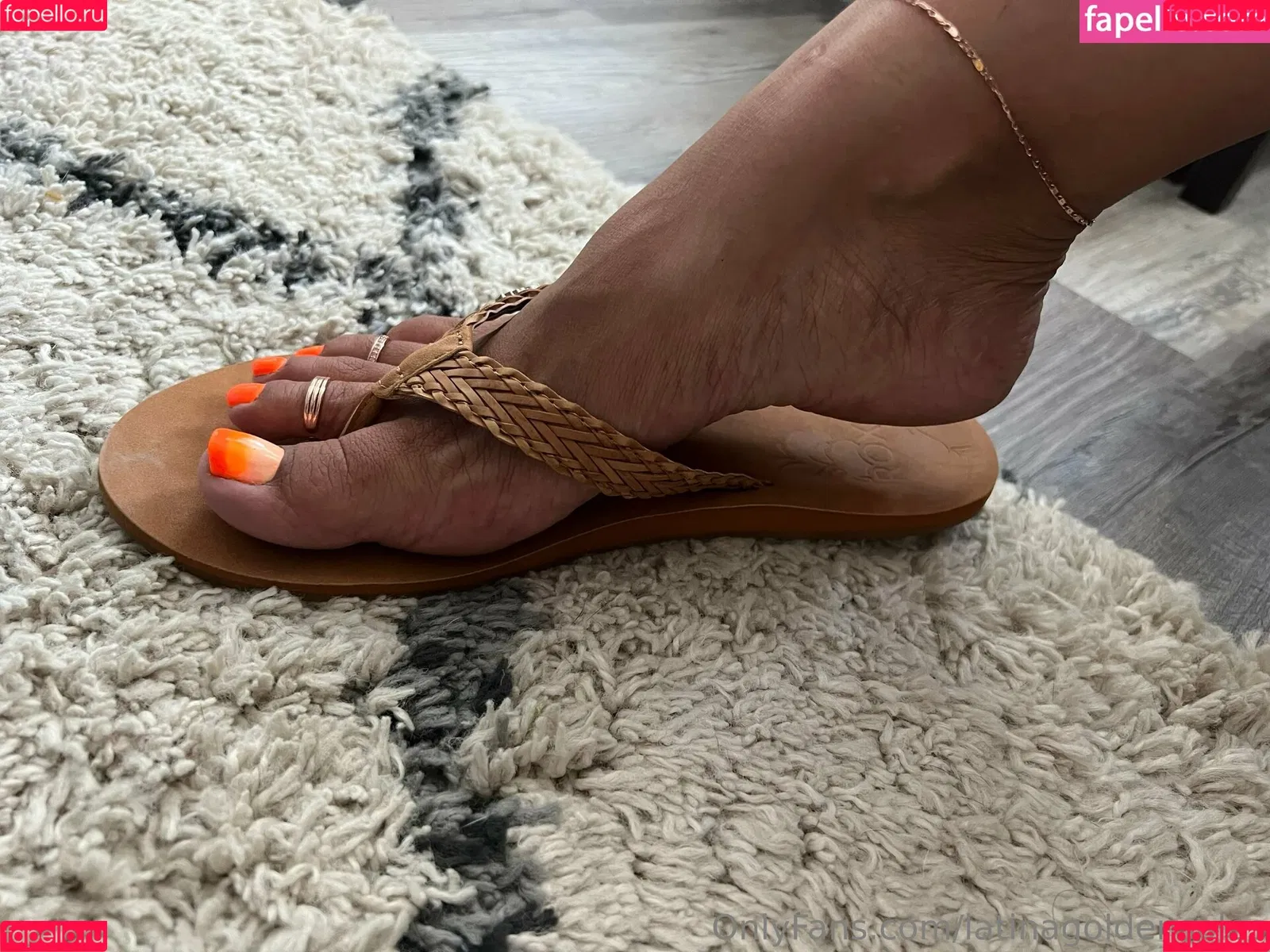 latinagoldensoles Onlyfans Photo Gallery 