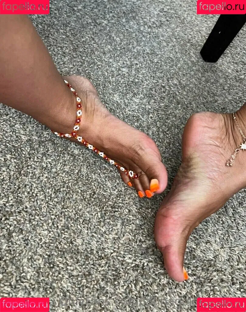 latinagoldensoles Onlyfans Photo Gallery 