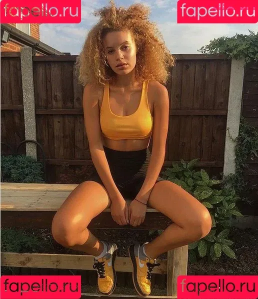 Lara_never_laura Onlyfans Photo Gallery 