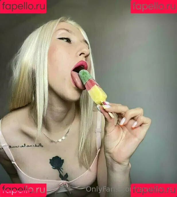 amirimus Onlyfans Photo Gallery 