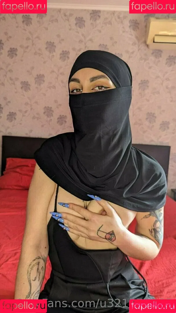 amirimus Onlyfans Photo Gallery 