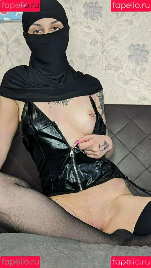 amirimus Onlyfans Photo Gallery 