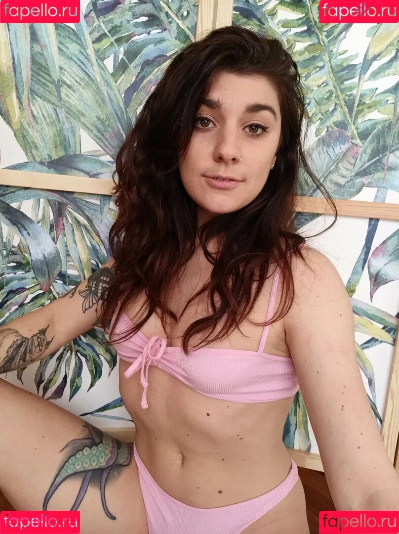 laurettavixen Onlyfans Photo Gallery 