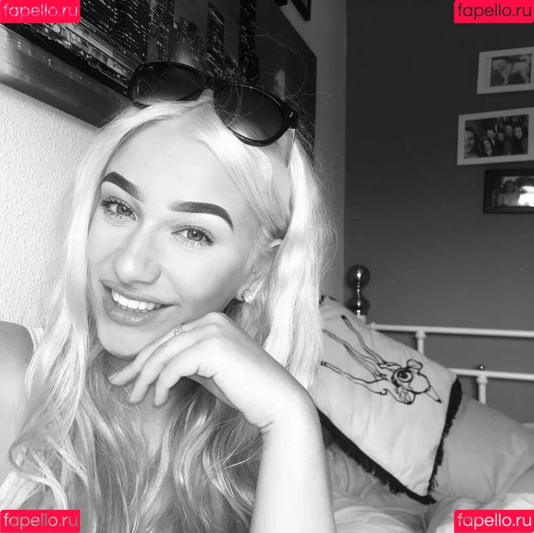 Grace Baker Onlyfans Photo Gallery 