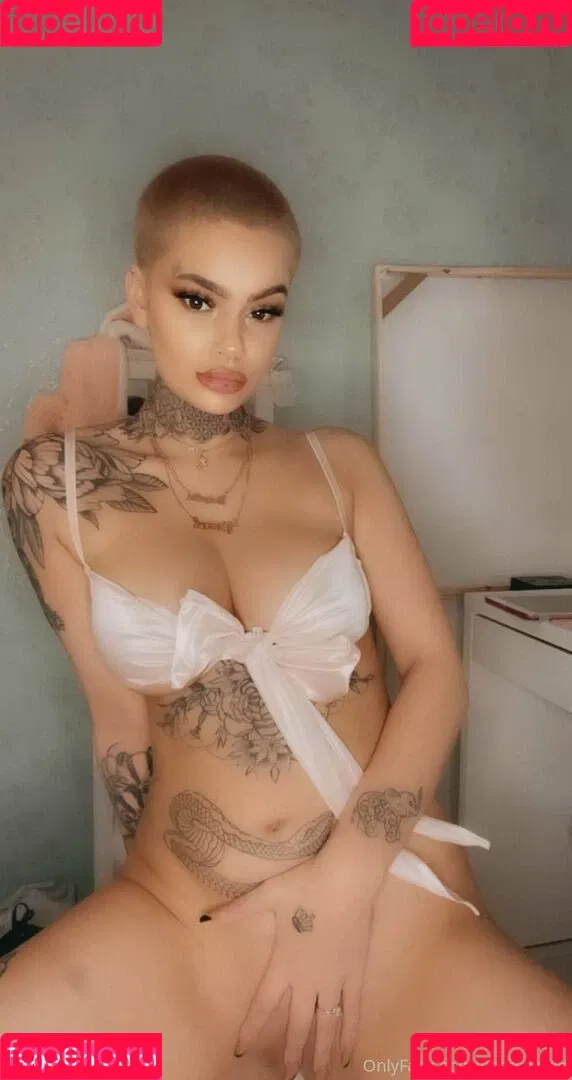 charsworld Onlyfans Photo Gallery 