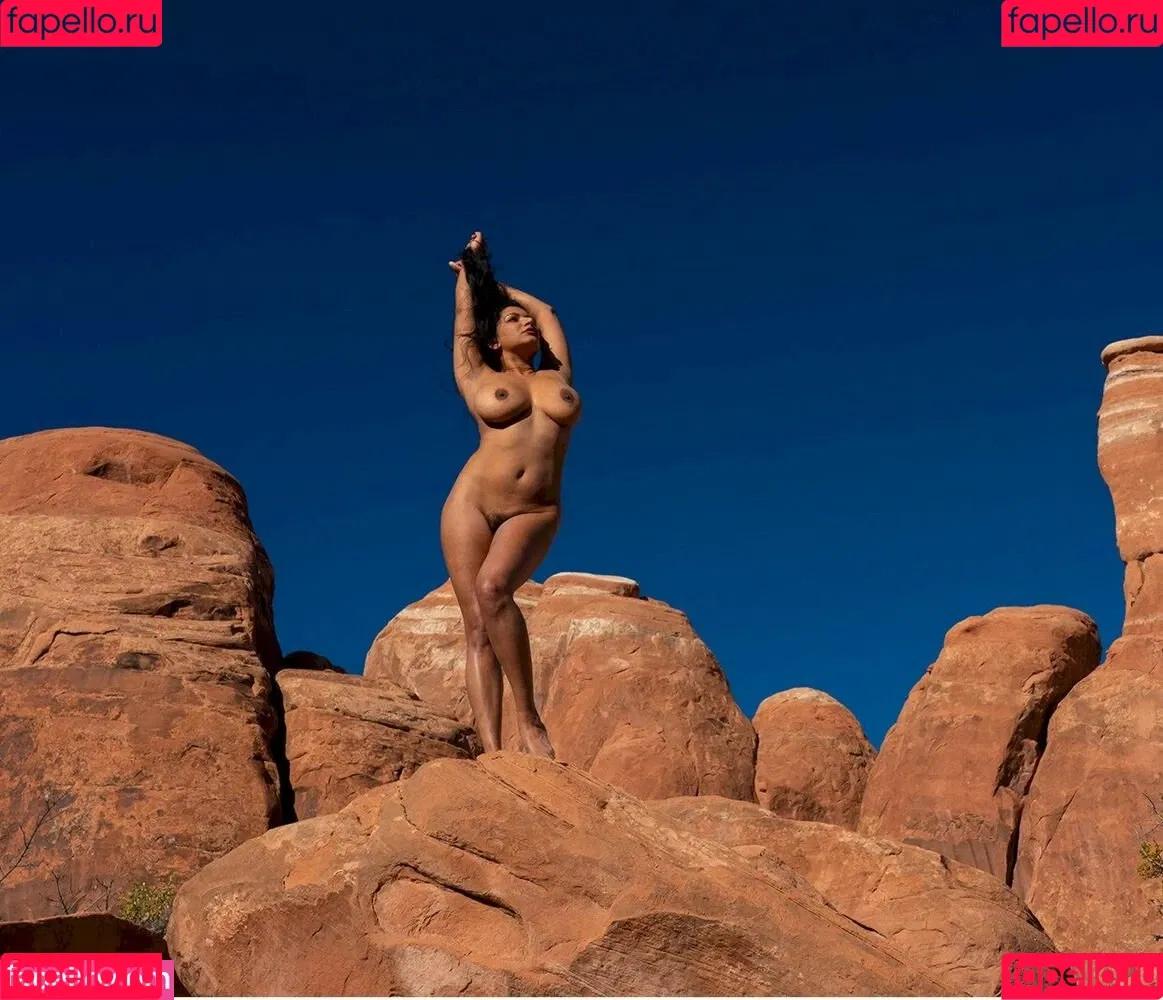 Devi The Model Onlyfans Photo Gallery 
