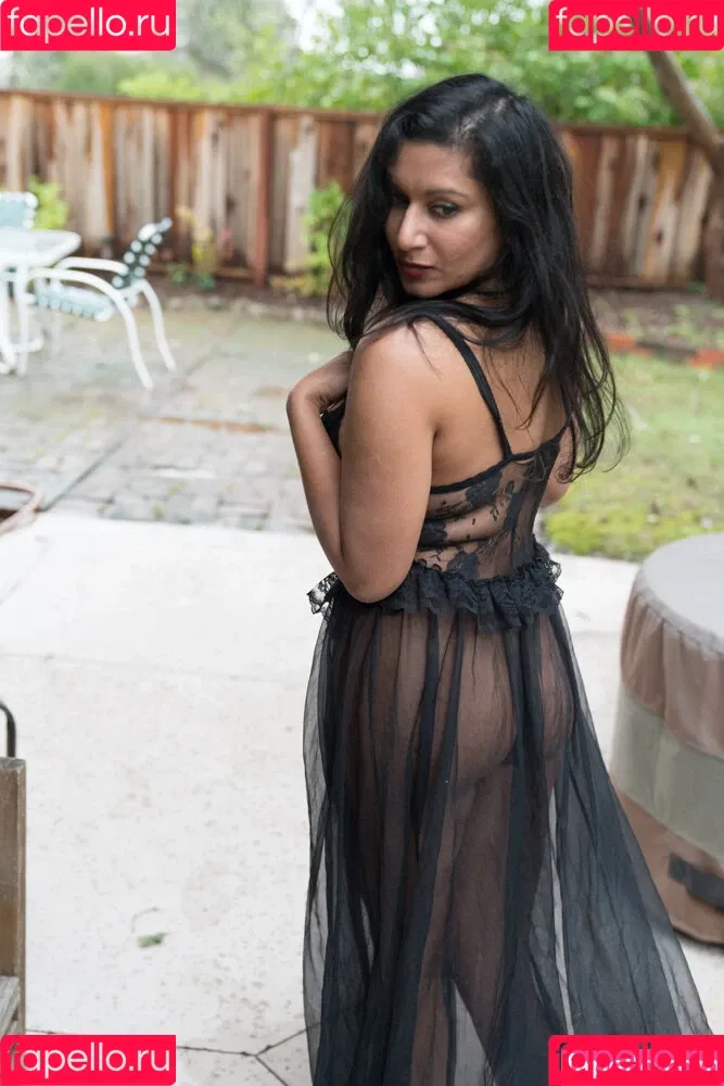 Devi The Model Onlyfans Photo Gallery 