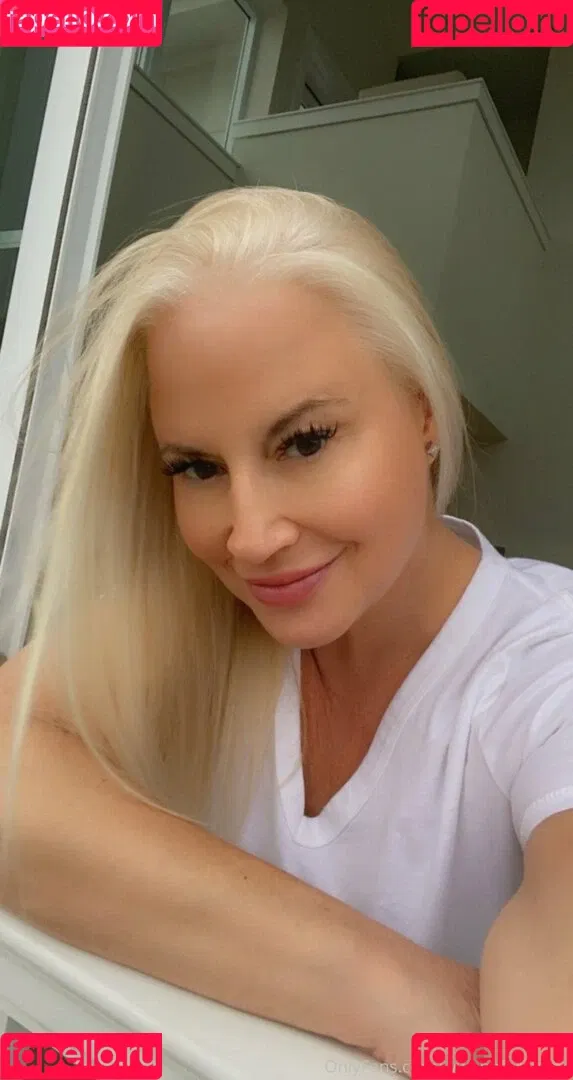 Tammy Lynn Sytch Onlyfans Photo Gallery 