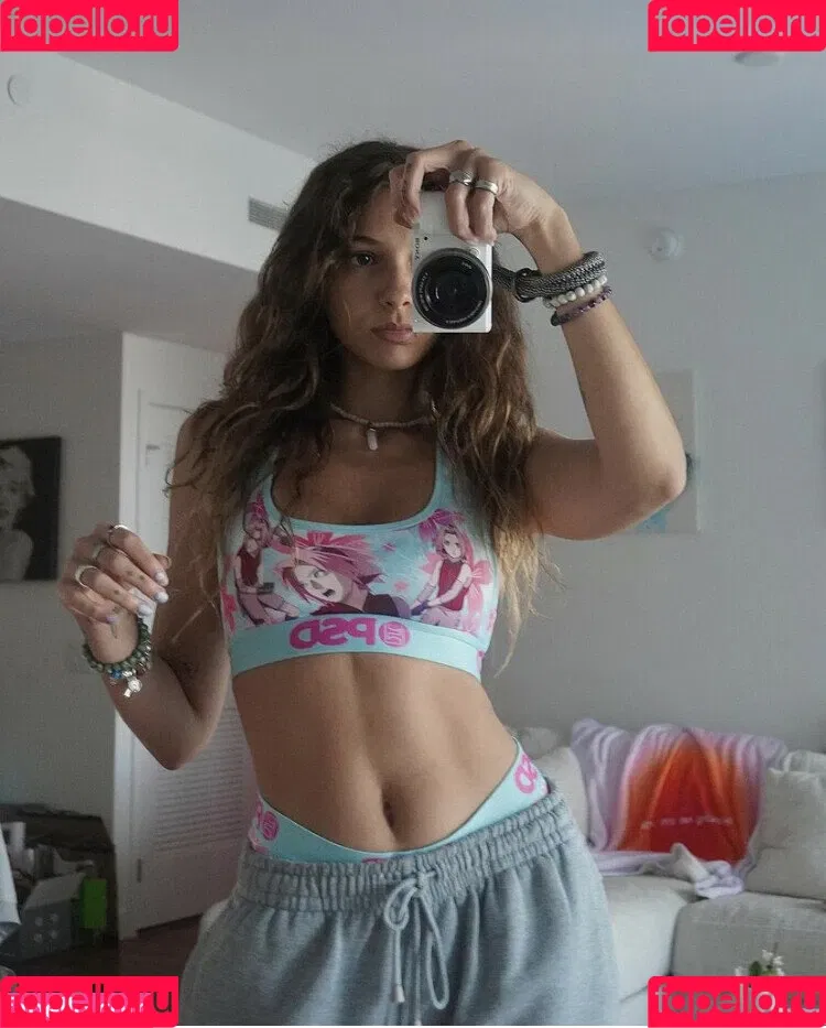 miss.xbee Onlyfans Photo Gallery 