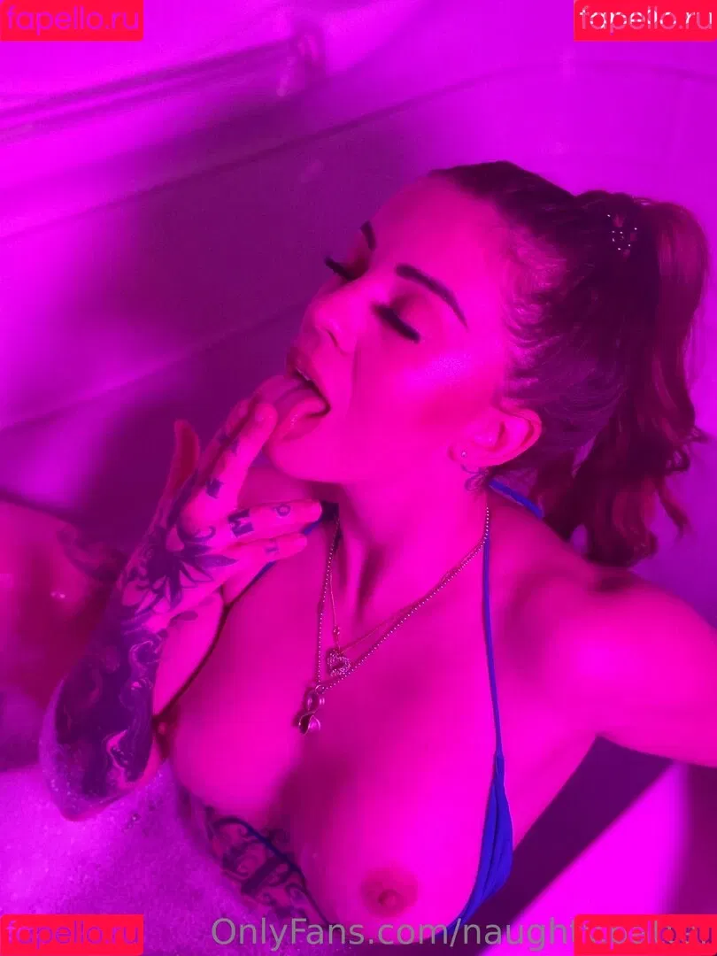 naughty.batter Onlyfans Photo Gallery 