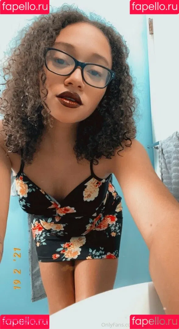 carmancadence Onlyfans Photo Gallery 