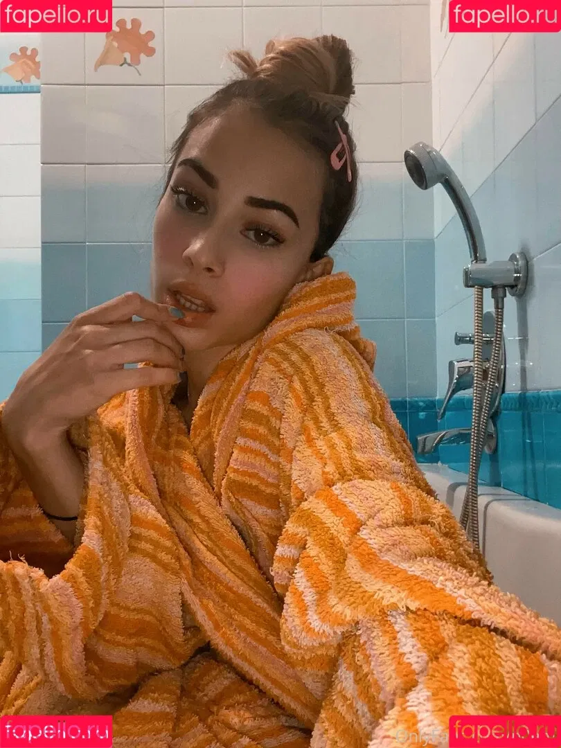 n0eml Onlyfans Photo Gallery 
