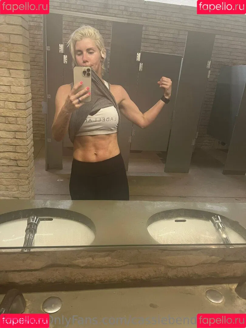 cassiebenderfitfree Onlyfans Photo Gallery 