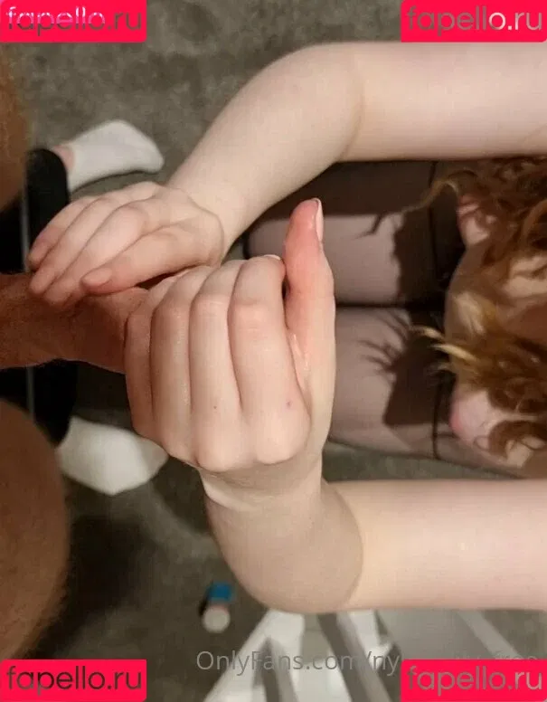 lily_in_wolfords_free Onlyfans Photo Gallery 