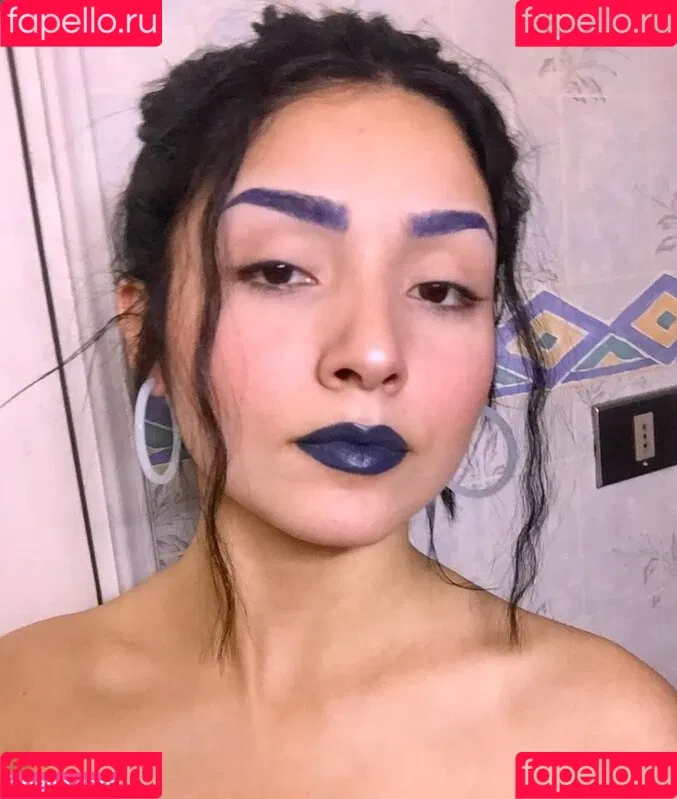 Flores_Isabella98 Onlyfans Photo Gallery 