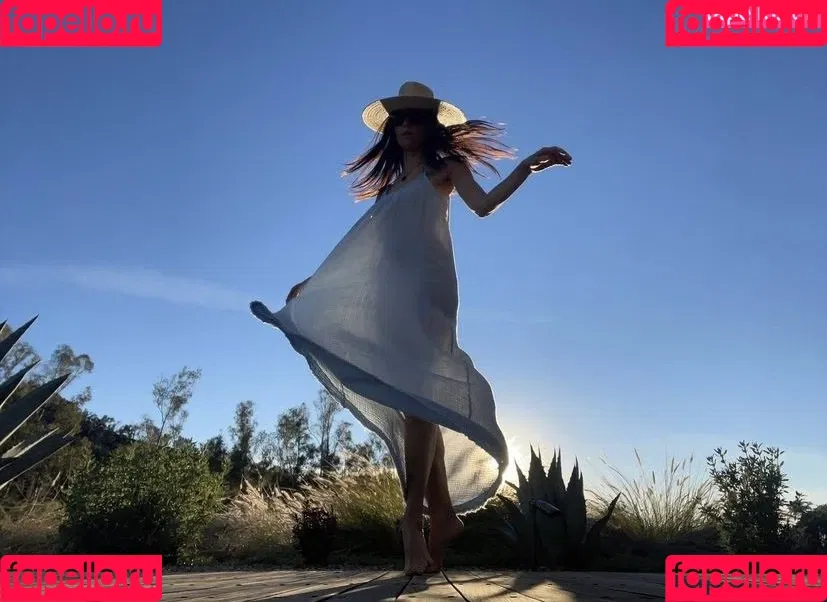 Abigail Spencer Onlyfans Photo Gallery 