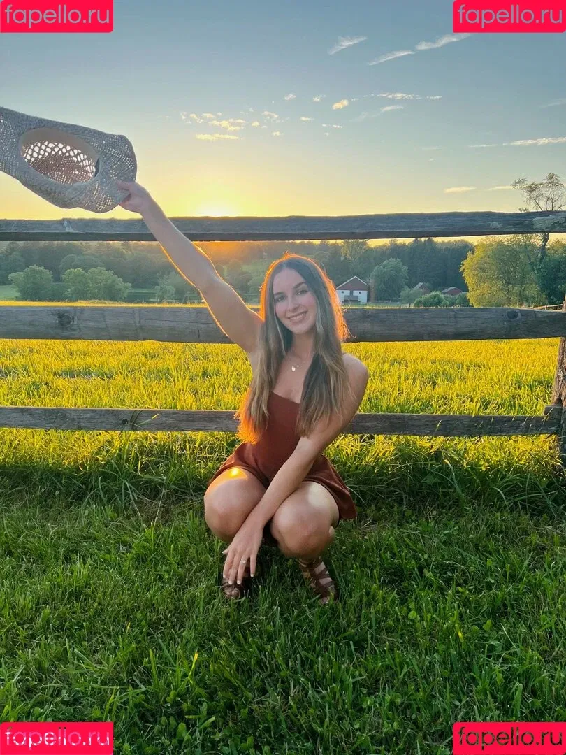 Makayla Mcquoid Onlyfans Photo Gallery 