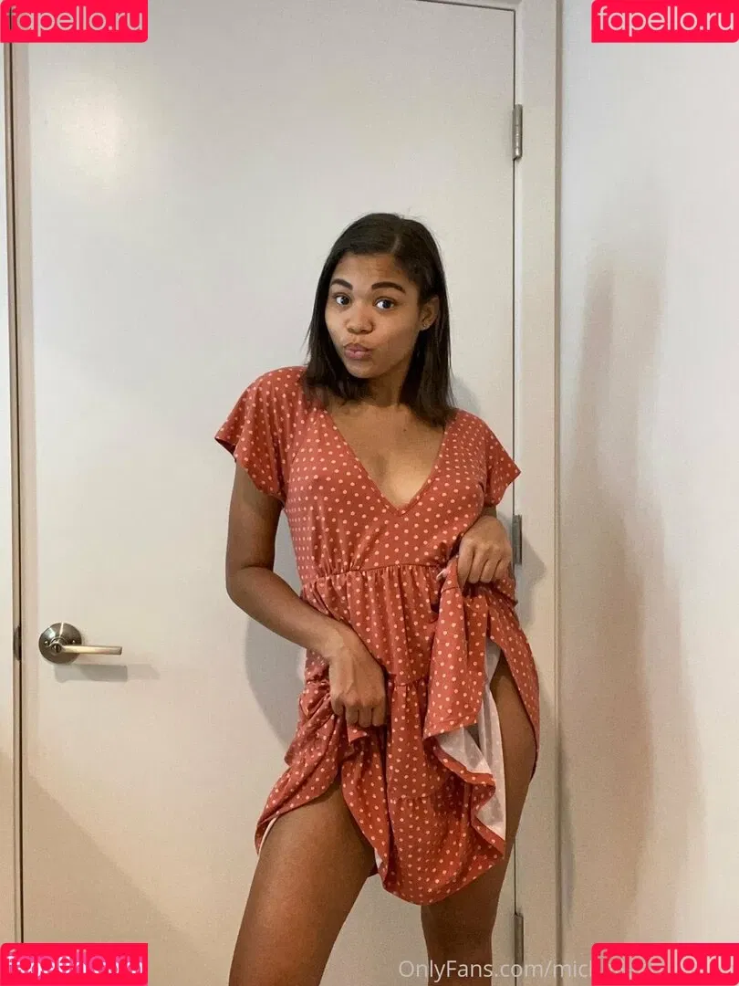 michelleanderson Onlyfans Photo Gallery 